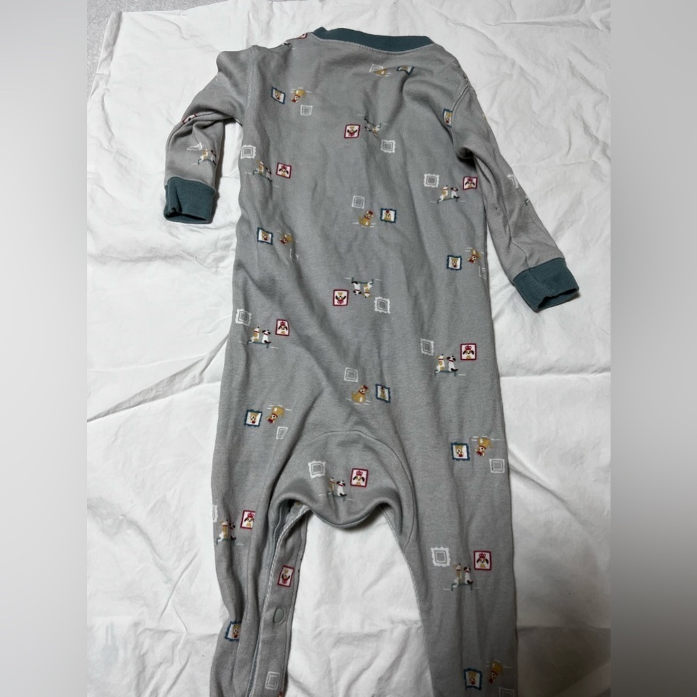 UNIQLO JUMPSUIT SIZE 6-12M